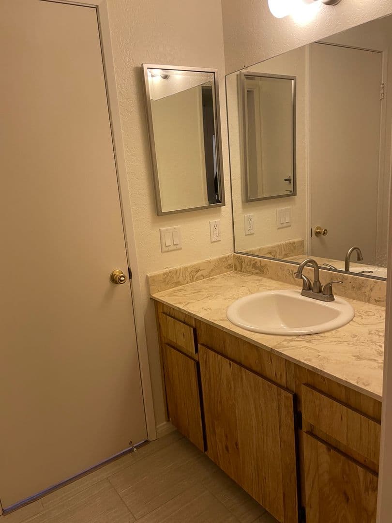 Vista Townhome: 671 Copper Drive