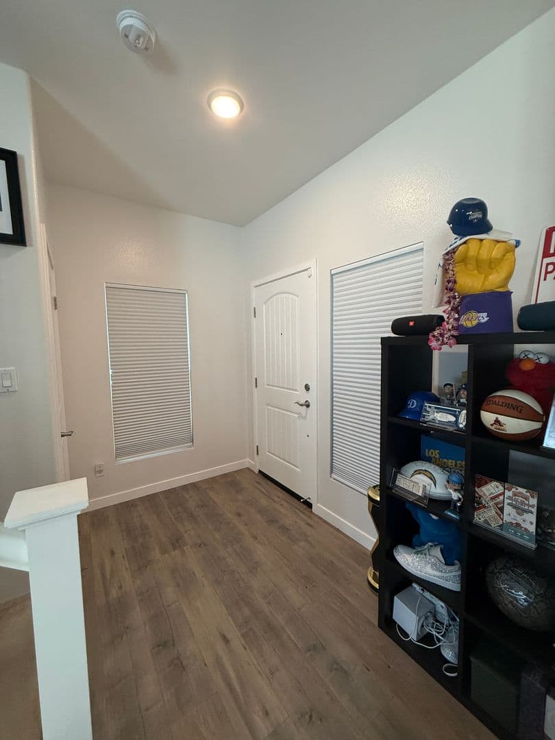 El Cajon House: 748 Lincoln Place