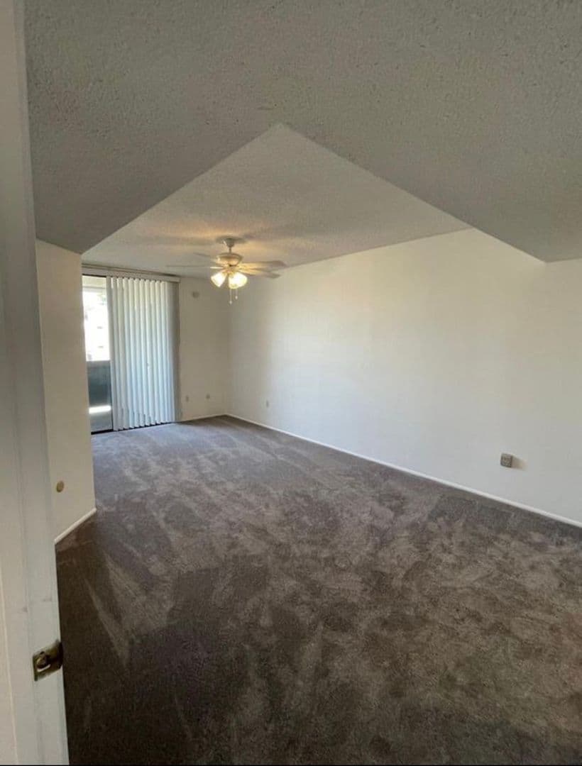San Diego Condo: 3098 Rue Dorleans #325