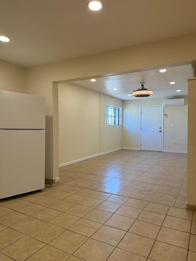 San Diego Apartment: 1259A Morena Blvd