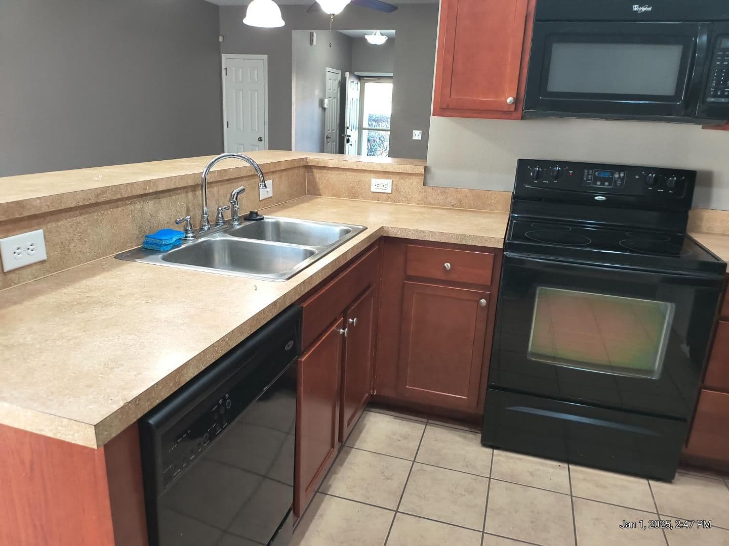 Richmond Hill Townhome: 75 Canyon Oak Loop