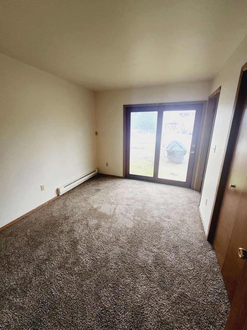 East Stroudsburg Apartment: 332 Monroe St