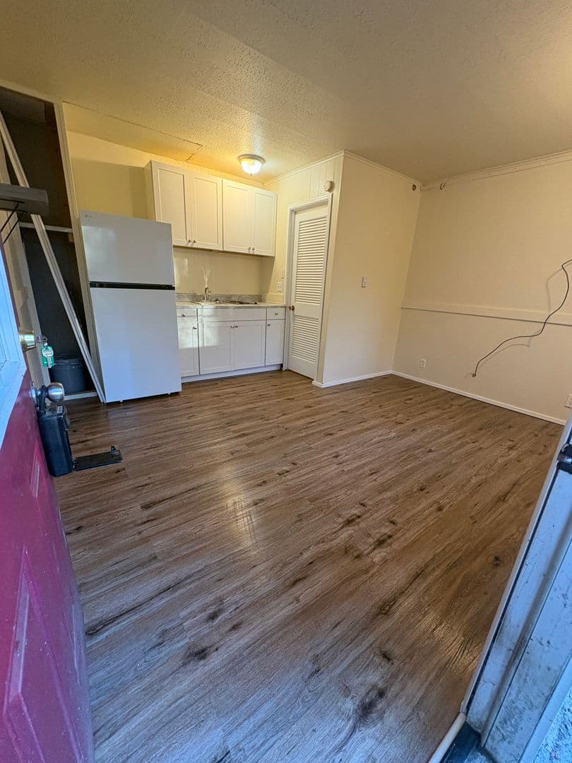 Gouldsboro Apartment: 106-115 3rd St.