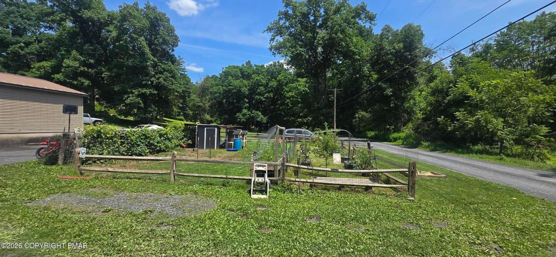 East Stroudsburg House: 135 Little Creek Lane