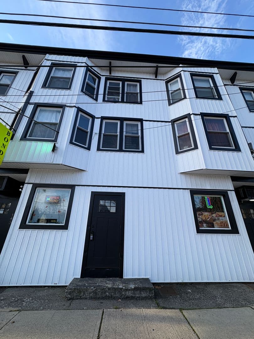 Stroudsburg Apartment: 141-149 N 9th St
