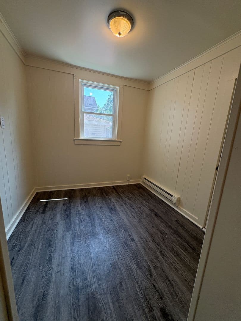 East Stroudsburg Apartment: 267 Brodhead Ave