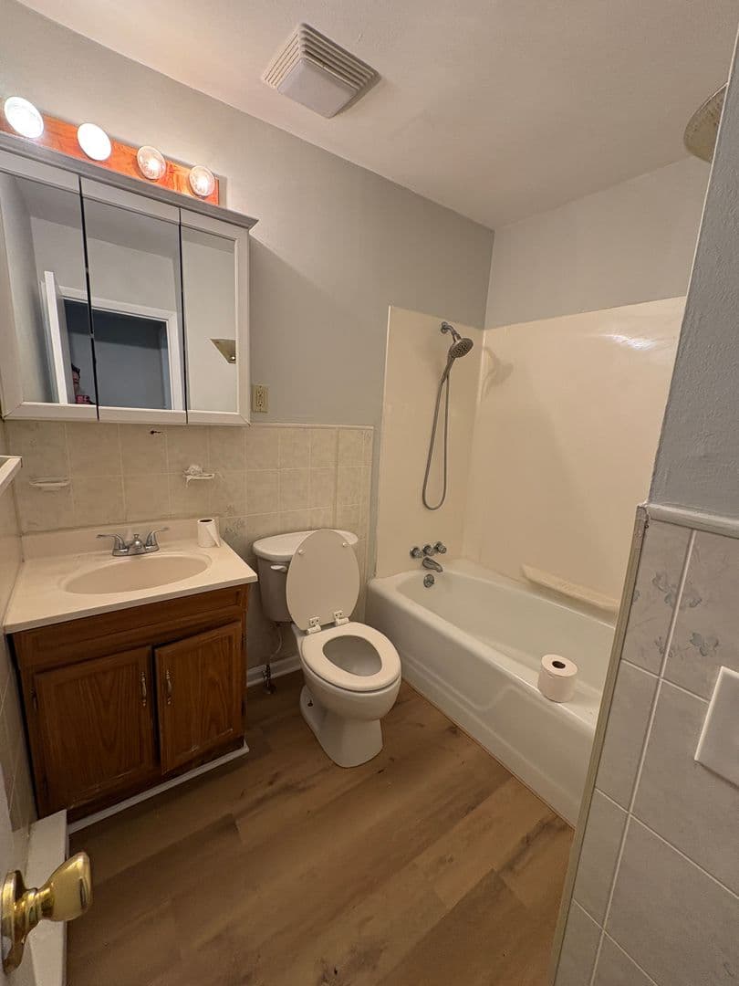 East Stroudsburg Apartment: 267 Brodhead Ave