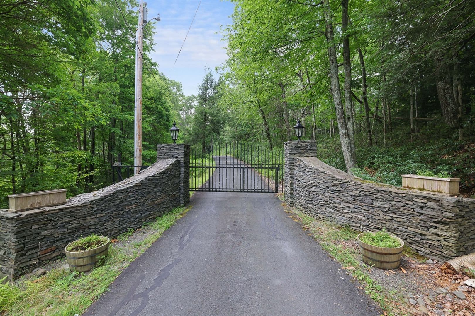 Mount Pocono House: 133 Montanesca Road