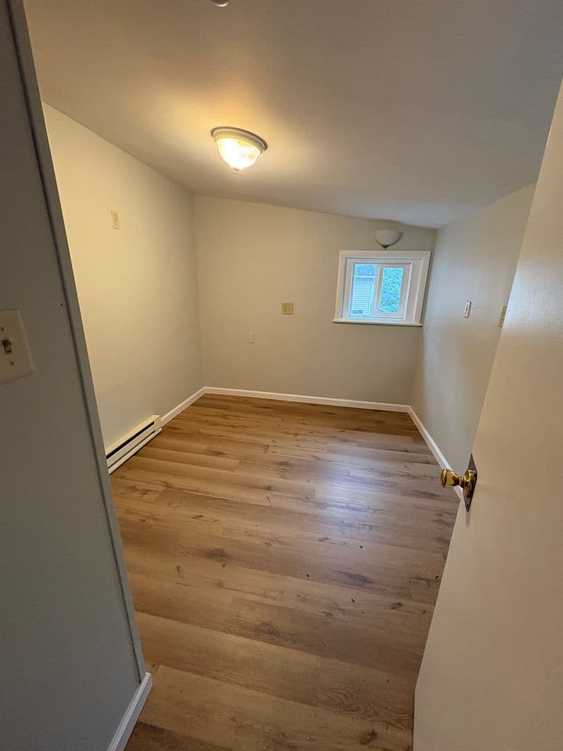 East Stroudsburg Apartment: 267 Brodhead Ave