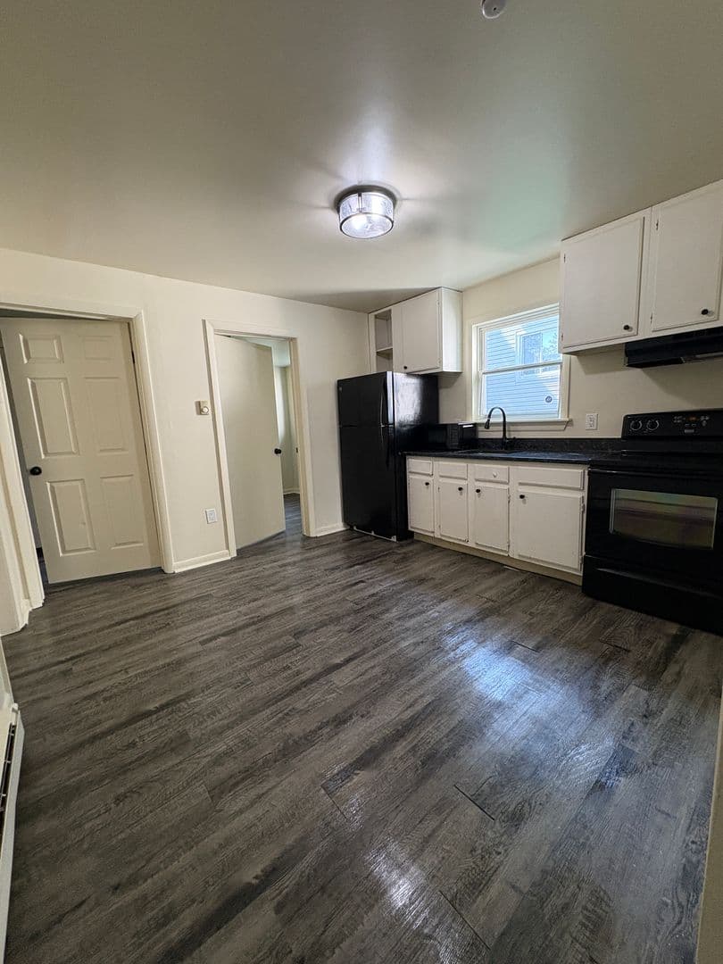 East Stroudsburg Apartment: 267 Brodhead Ave