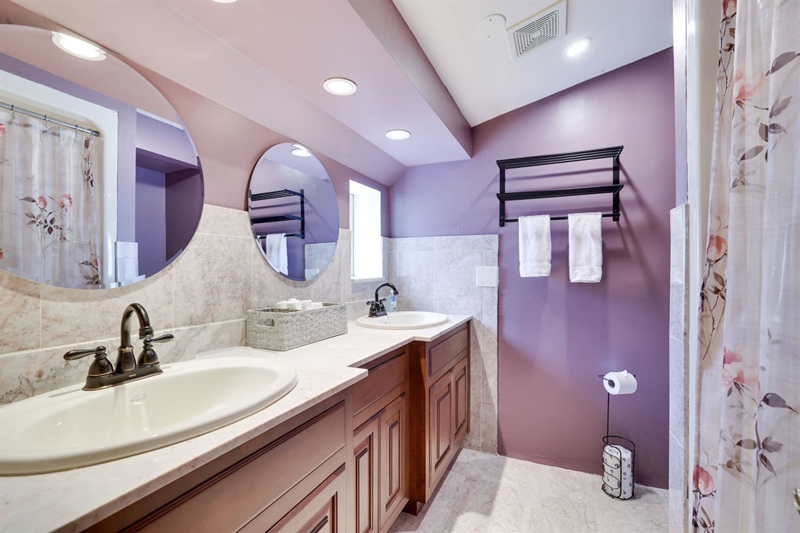 Mount Pocono House: 133 Montanesca Road