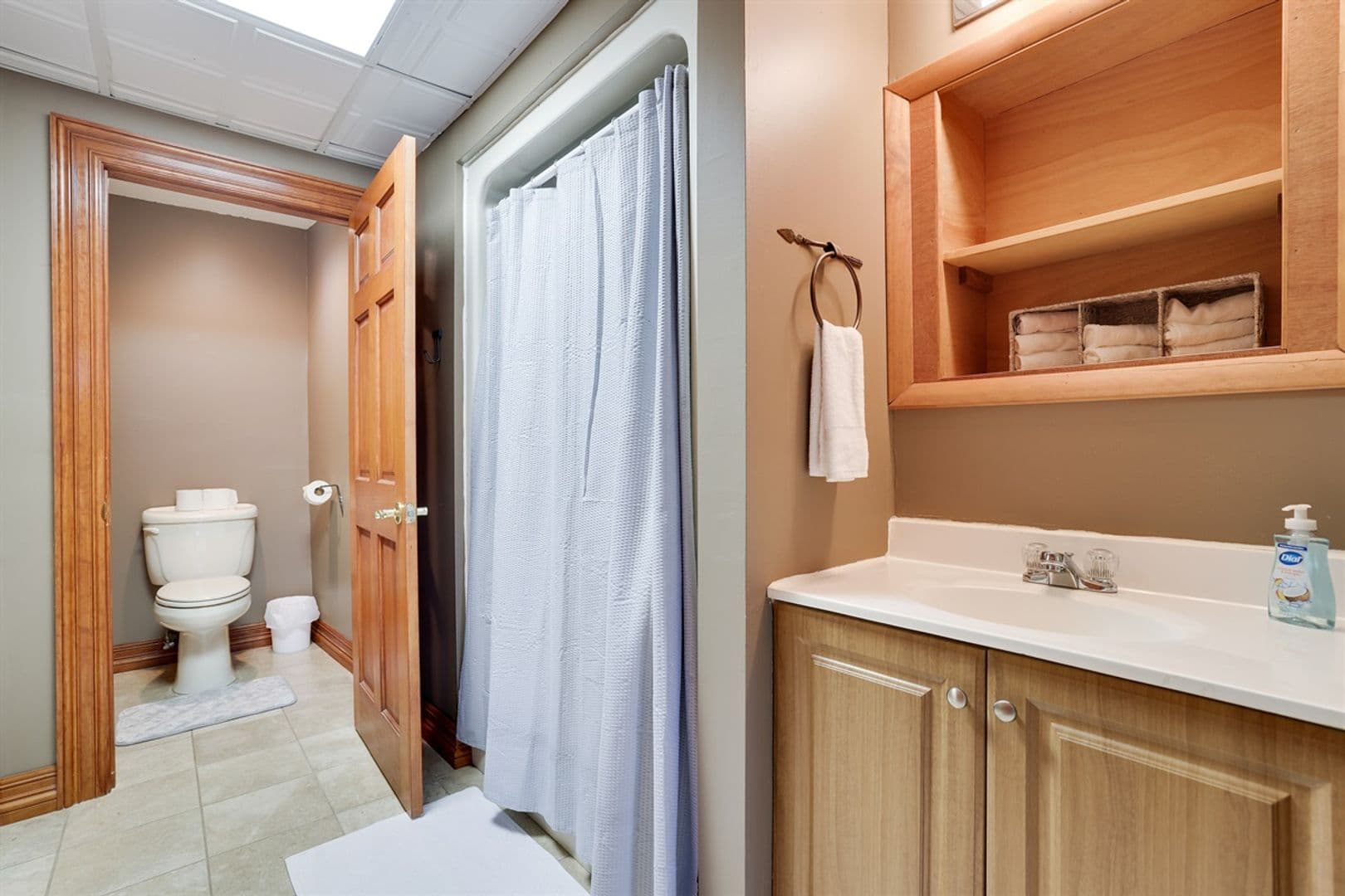 Mount Pocono House: 133 Montanesca Road
