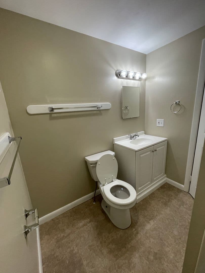 East Stroudsburg Apartment: Minisink Cottages