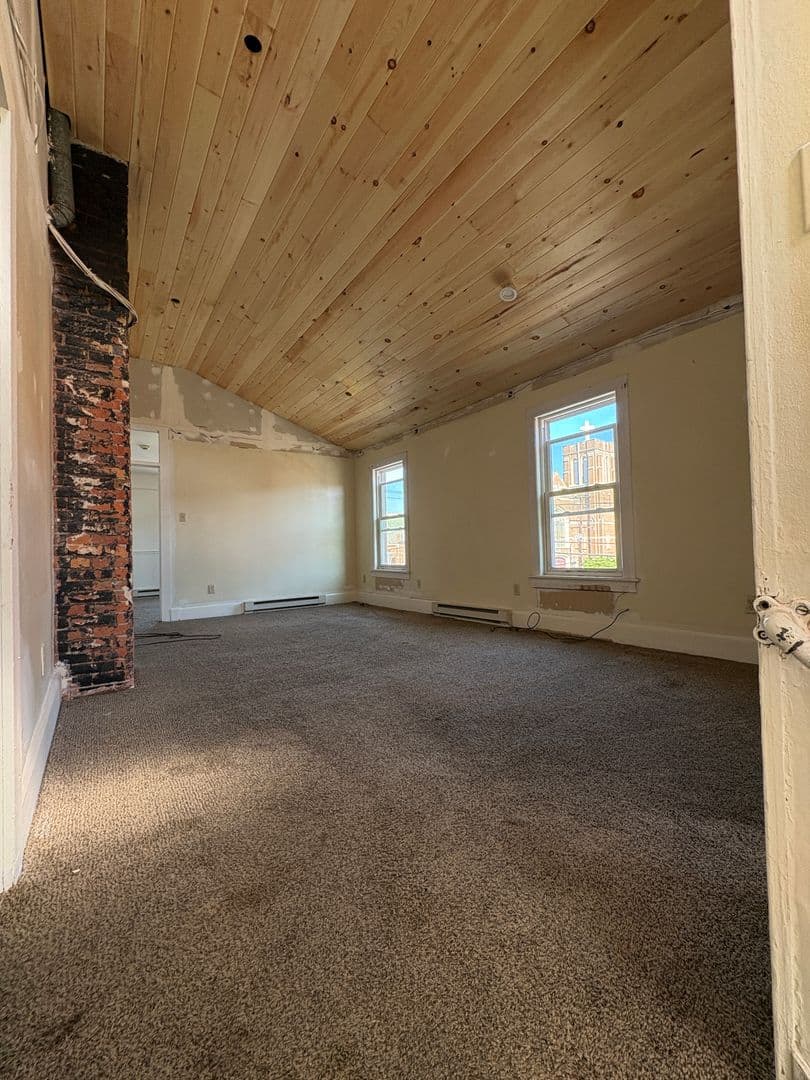 East Stroudsburg Apartment: 118-120 S. Courtland St