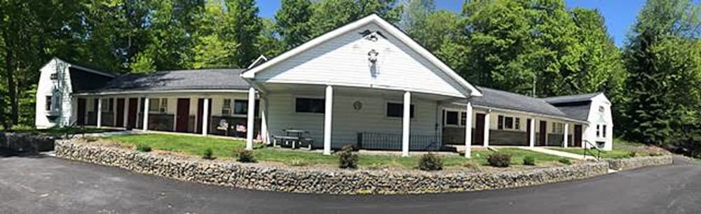 Gouldsboro Apartment: 106-115 3rd St.