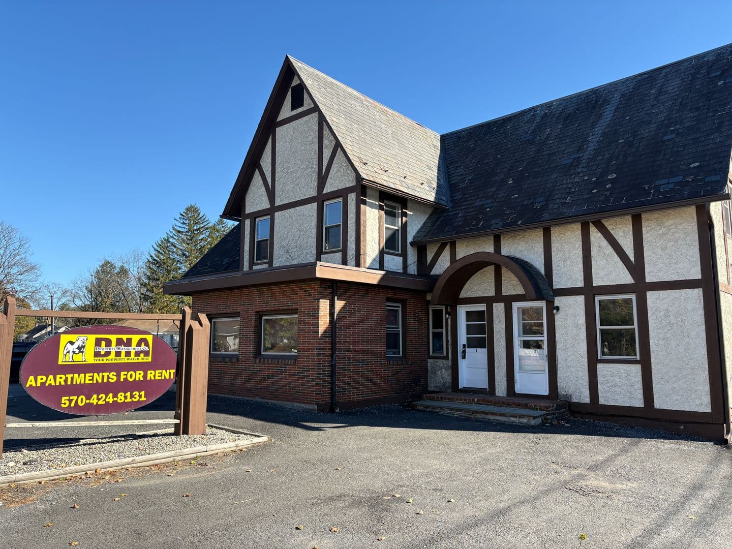 Brodheadsville Apartment: 1826 Route 209
