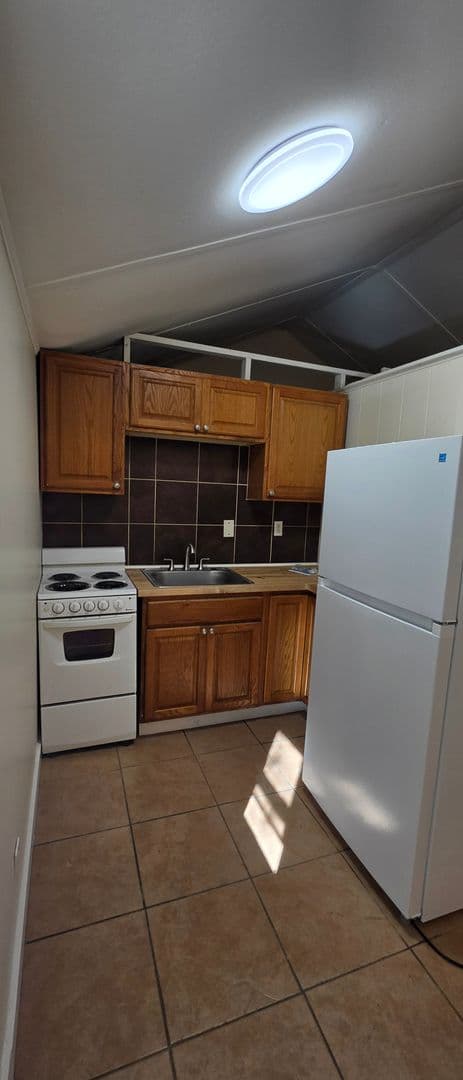 East Stroudsburg Apartment: N 5th St
