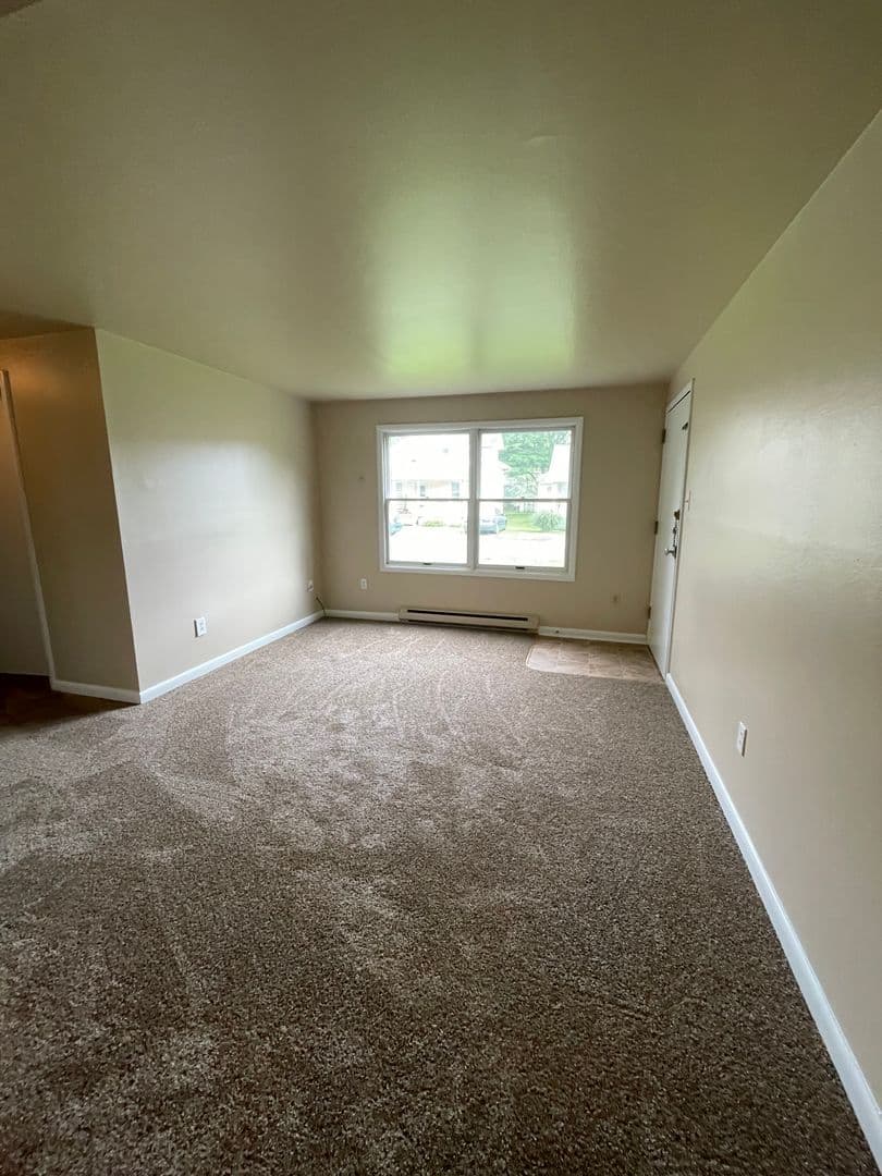 East Stroudsburg Apartment: 339 Race Street/10 Adams Street/106 Madison St