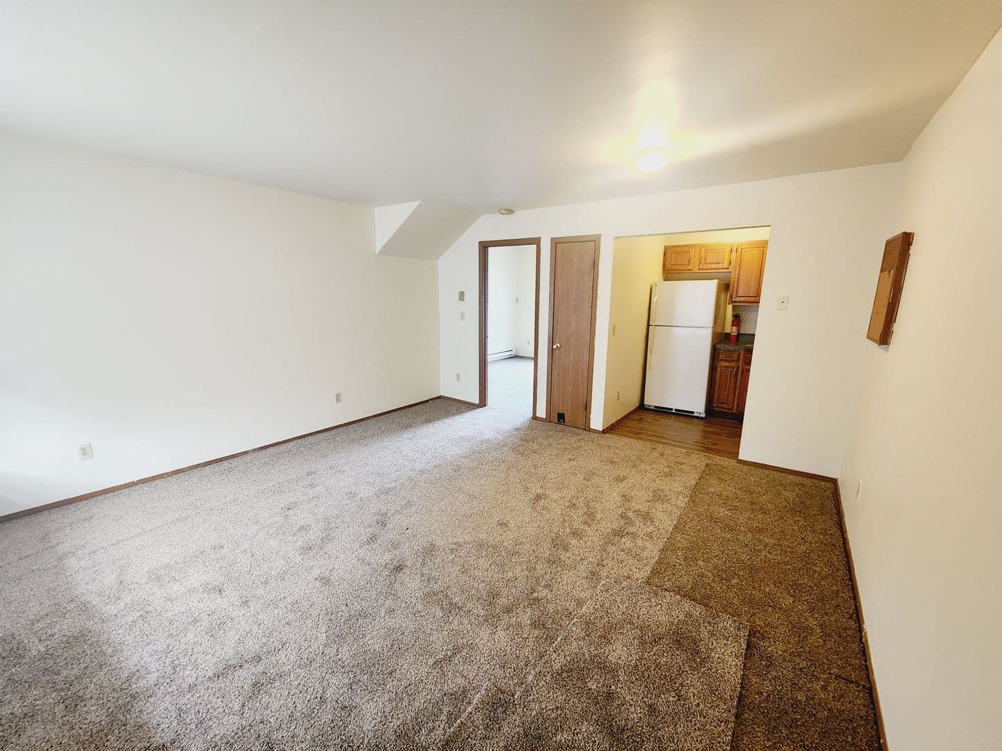 East Stroudsburg Apartment: 332 Monroe St