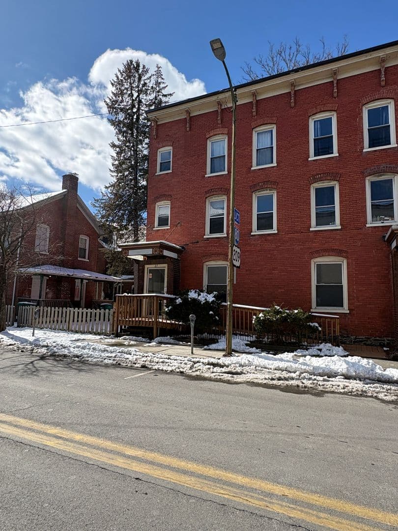 Stroudsburg Apartment: 15-27 S. Seventh Street