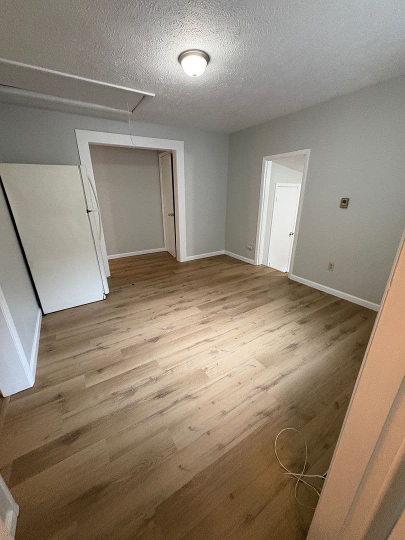 East Stroudsburg Apartment: 267 Brodhead Ave