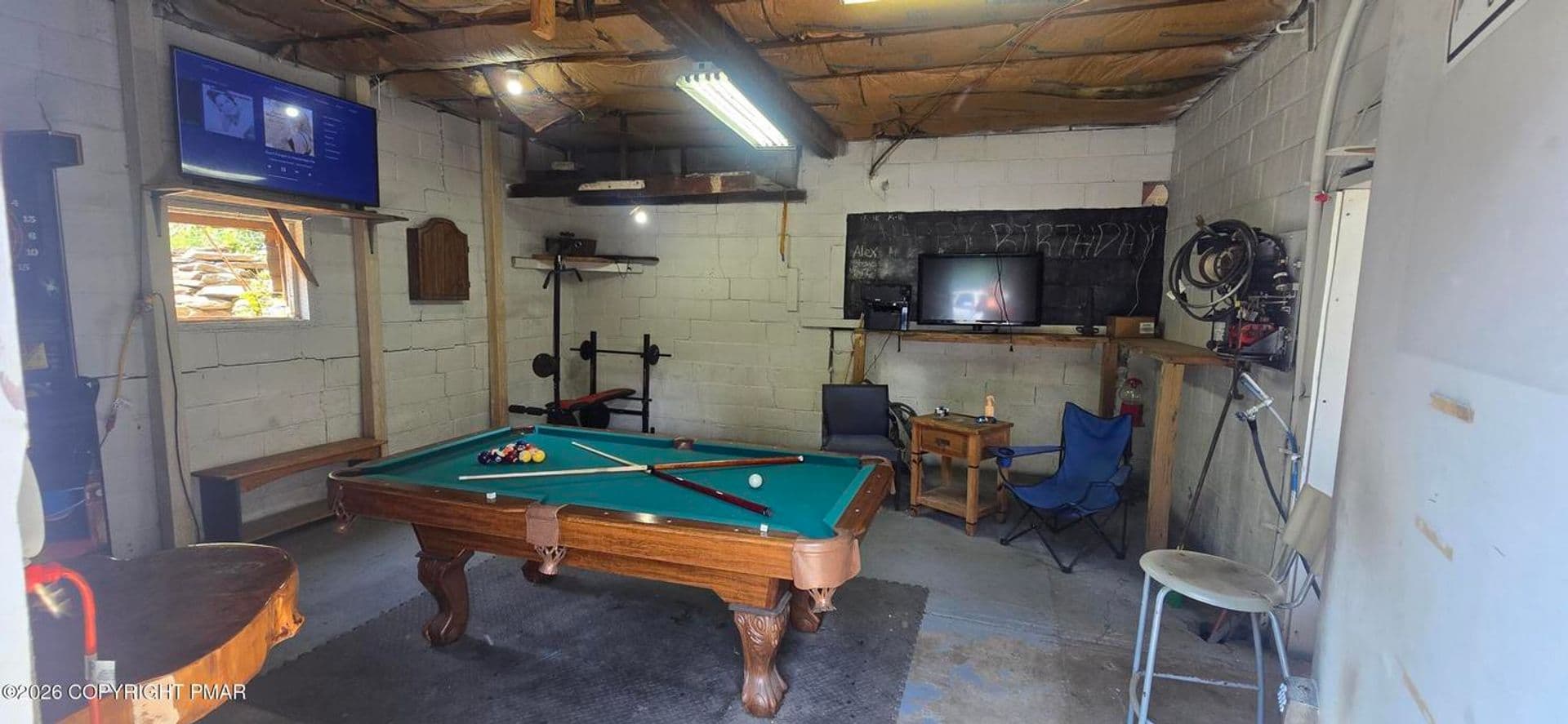 East Stroudsburg House: 135 Little Creek Lane