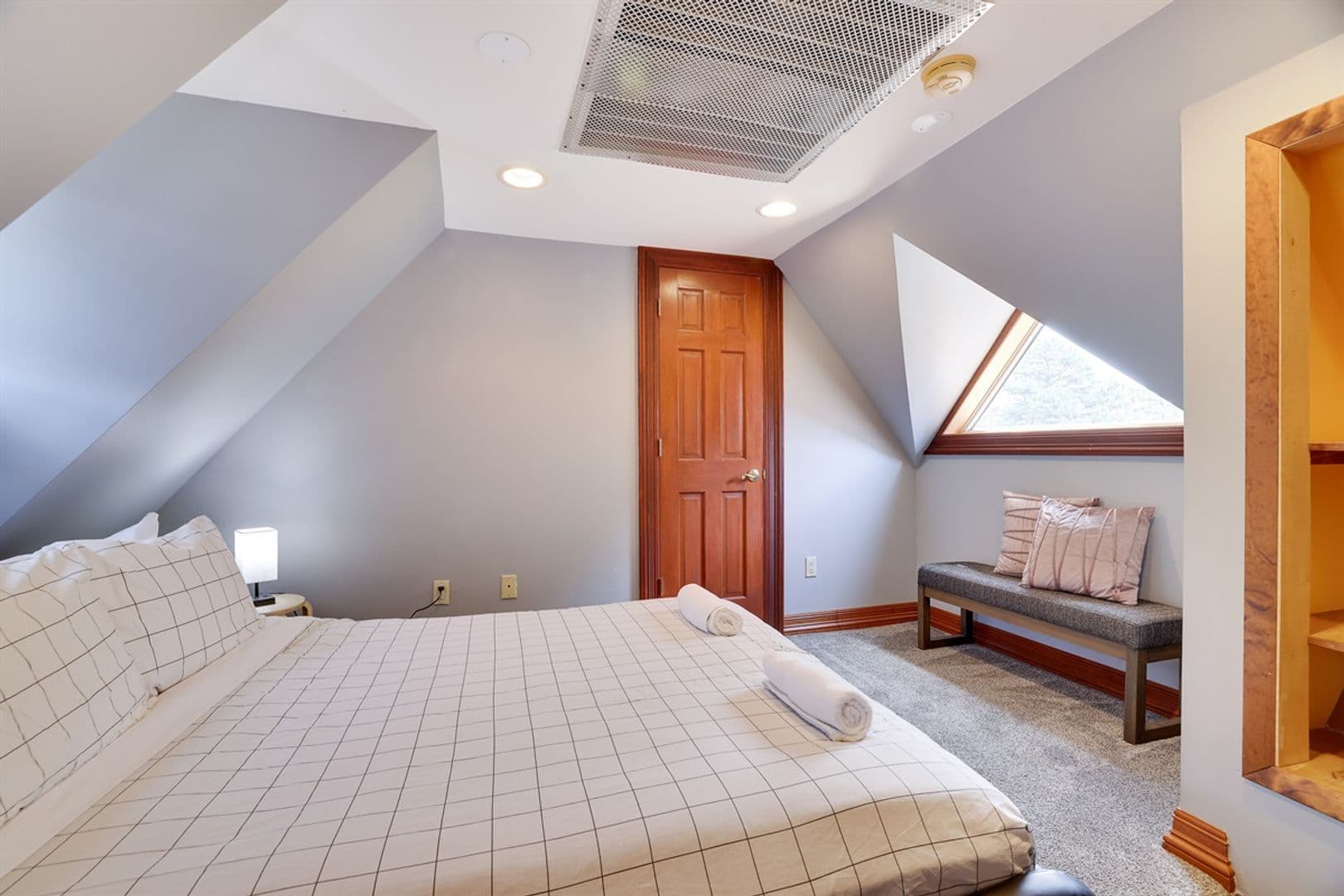 Mount Pocono House: 133 Montanesca Road