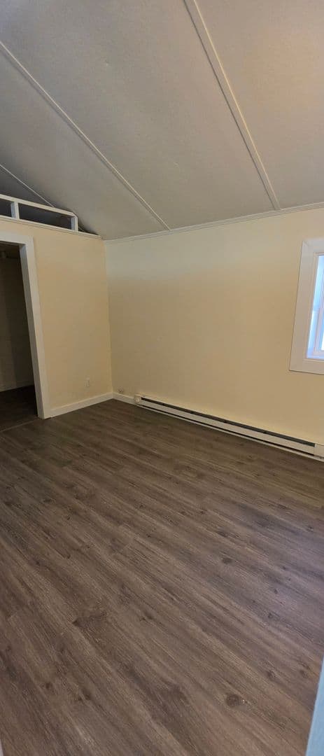 East Stroudsburg Apartment: N 5th St