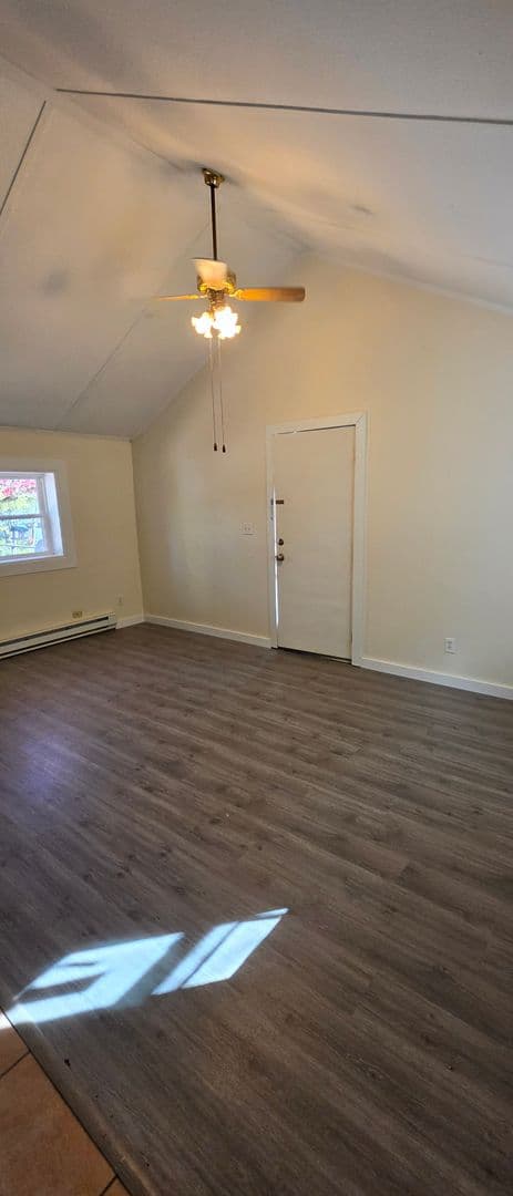 East Stroudsburg Apartment: N 5th St