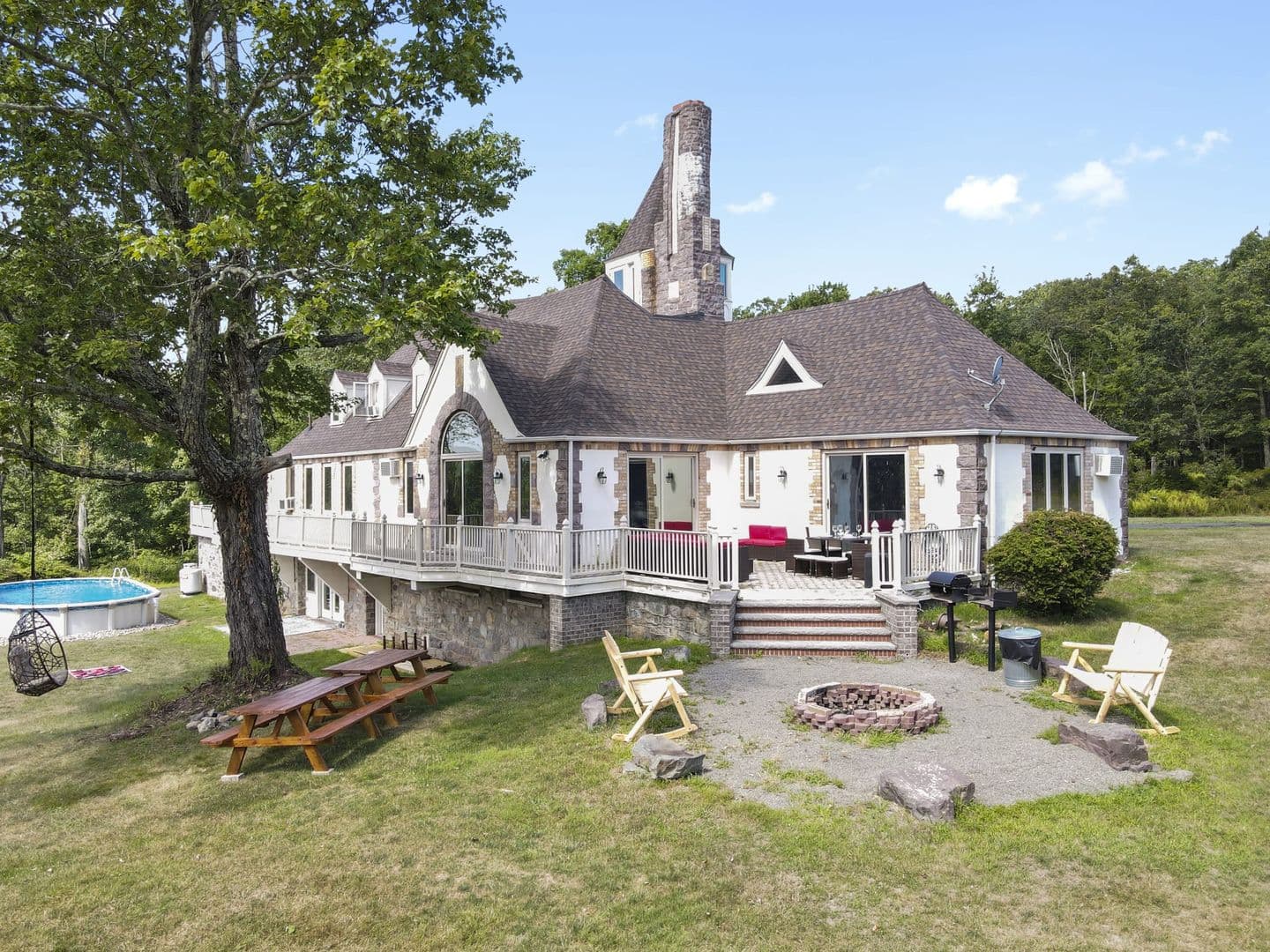 Mount Pocono House: 133 Montanesca Road