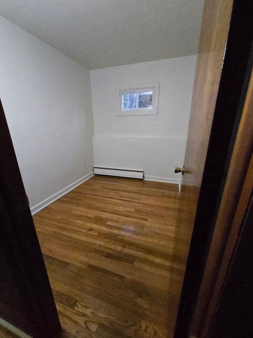 Gouldsboro Apartment: 106-115 3rd St.