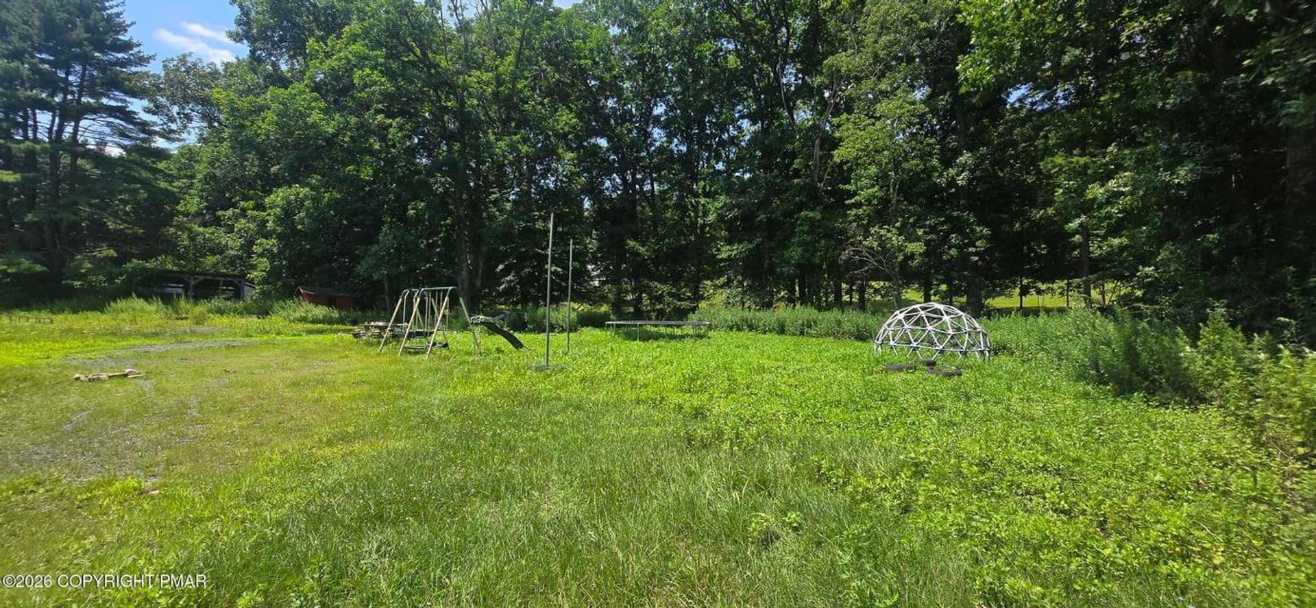 East Stroudsburg House: 135 Little Creek Lane