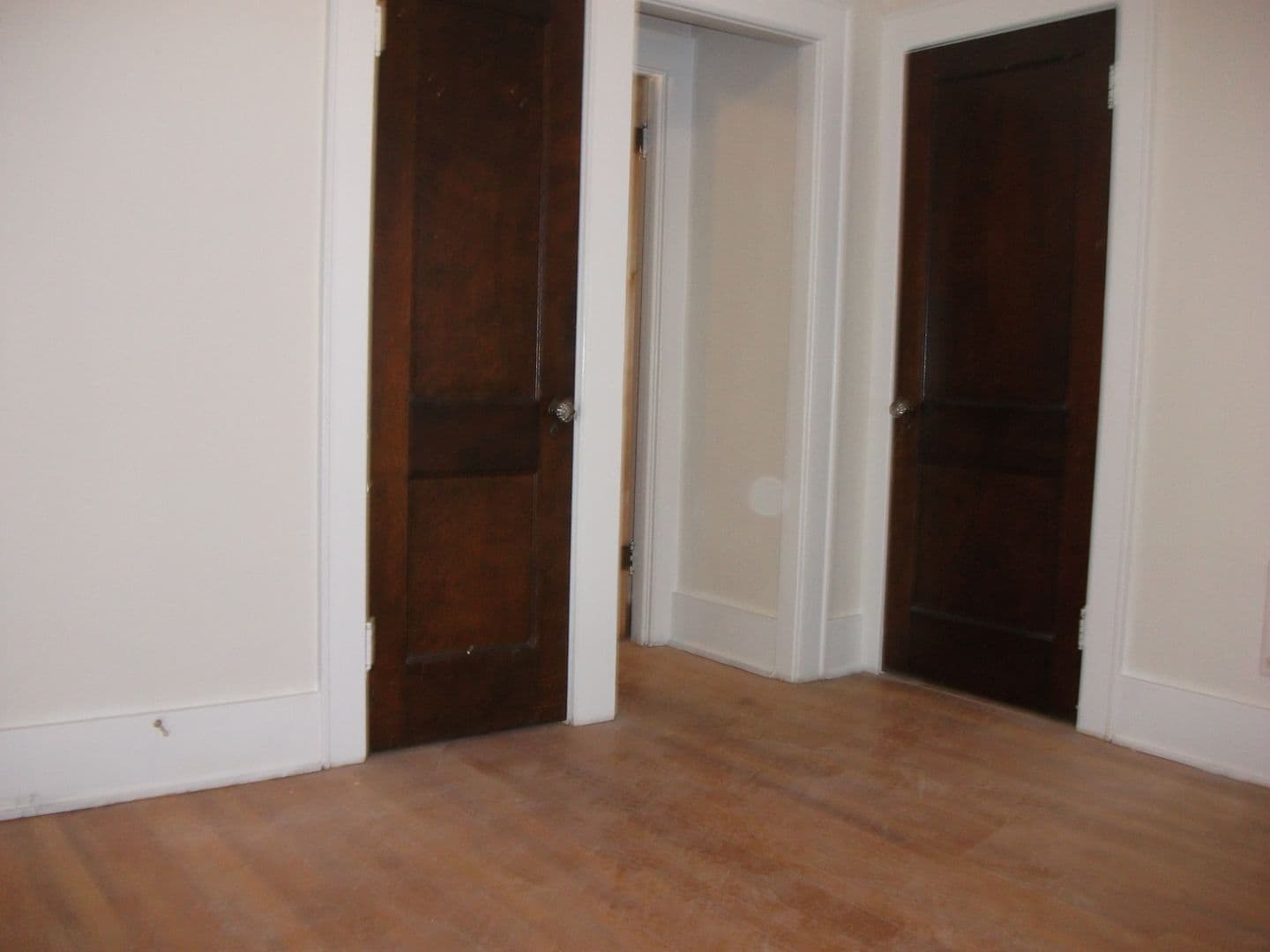 Syracuse Apartment: 341-43 Roosevelt Avenue