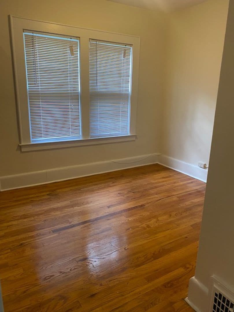 Syracuse Apartment: 1009-11 Euclid Avenue