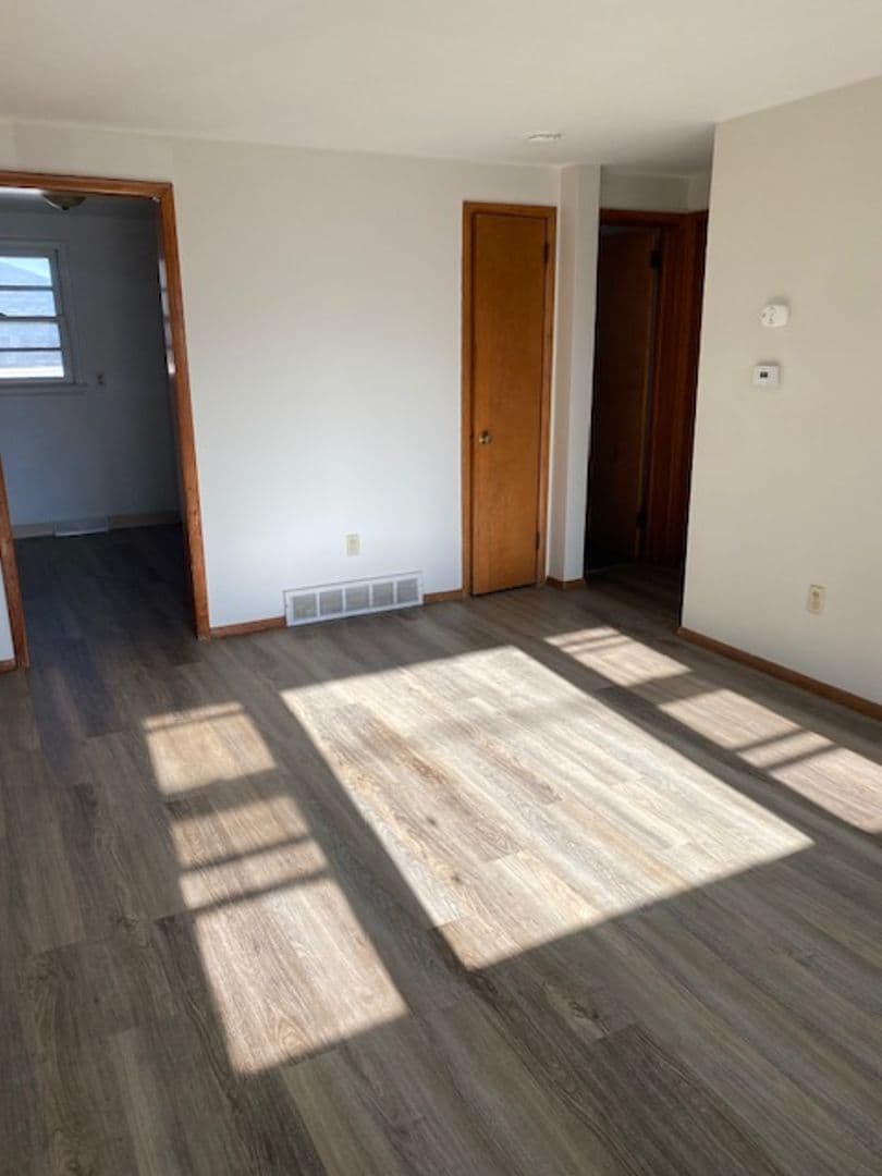 Syracuse Apartment: 928 Northway Street