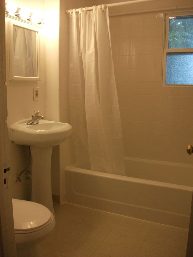 Syracuse Apartment: 622-24 Euclid Avenue