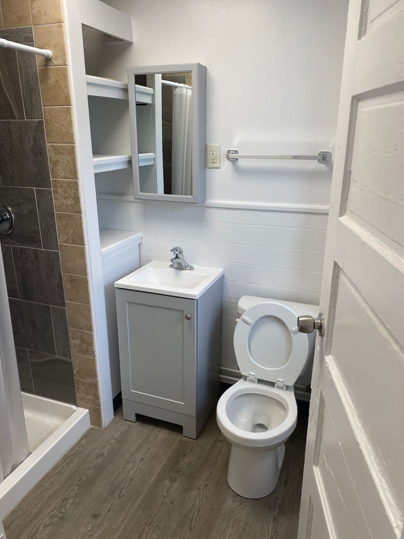 Syracuse Apartment: 448 Hawley Avenue