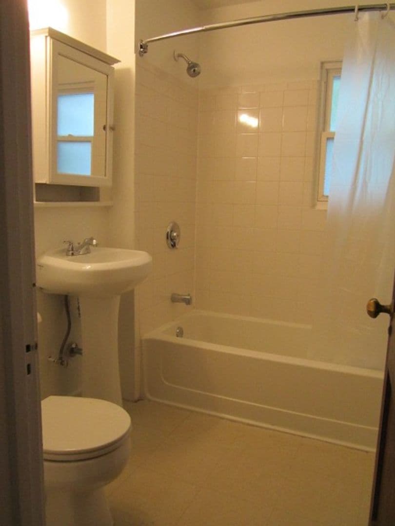Syracuse Apartment: 622-24 Euclid Avenue