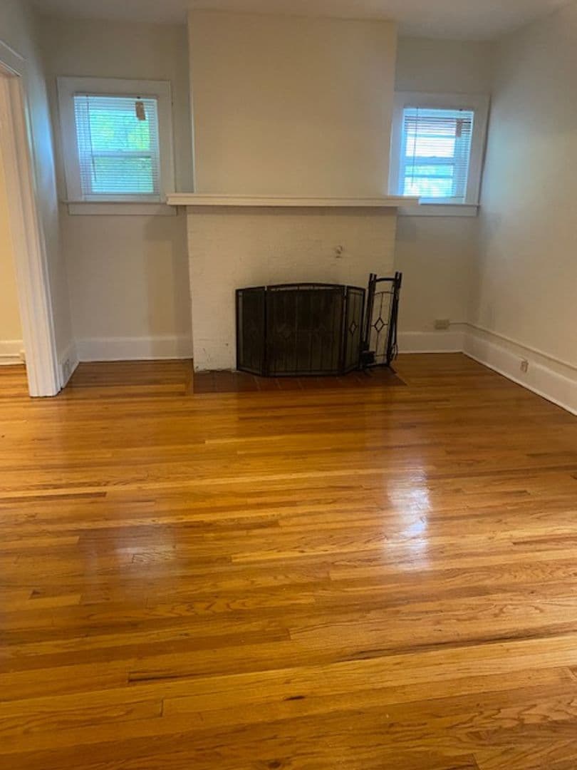 Syracuse Apartment: 1009-11 Euclid Avenue
