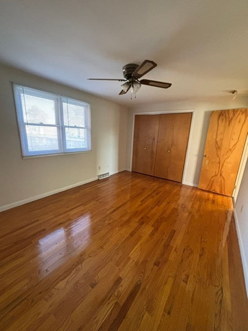 Syracuse Apartment: 1605-1711 Meadowbrook Drive (Brookside)