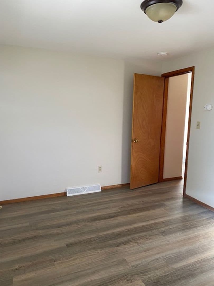 Syracuse Apartment: 928 Northway Street
