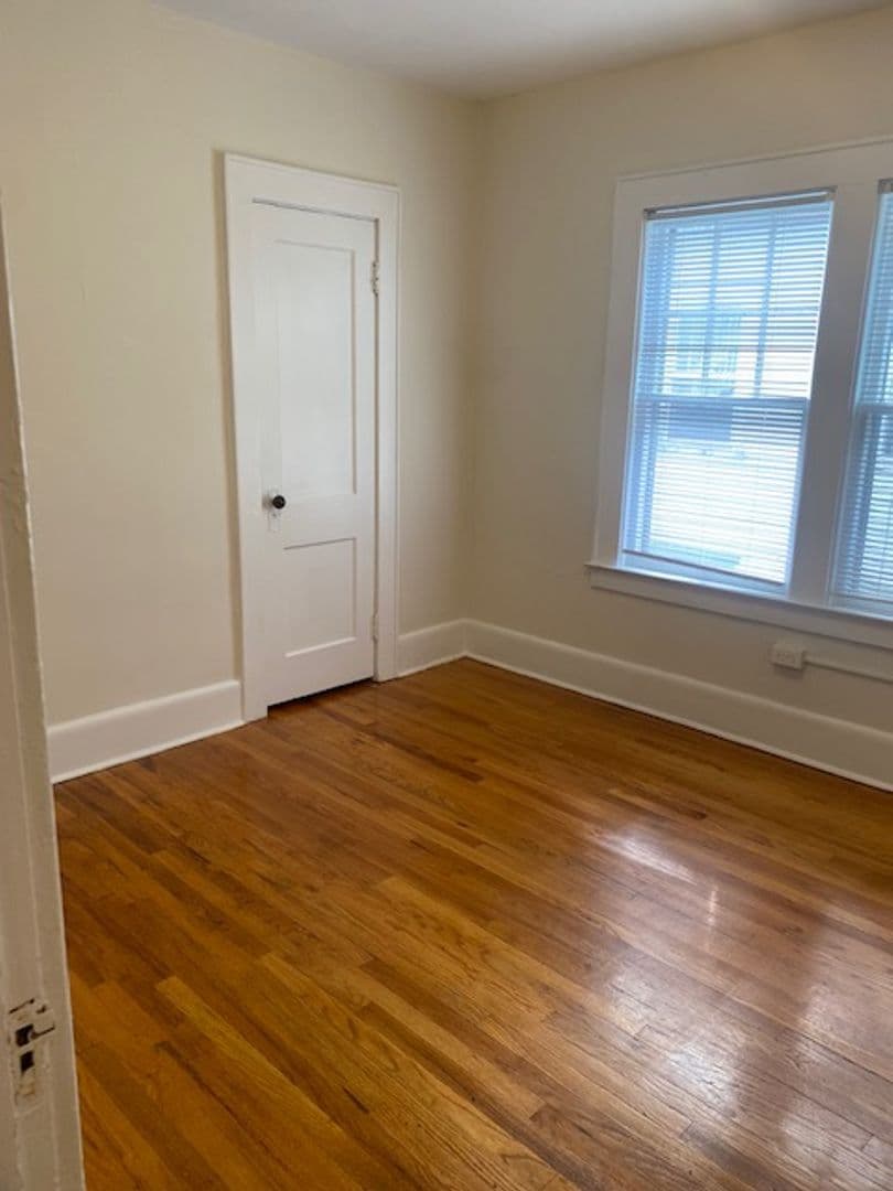 Syracuse Apartment: 1009-11 Euclid Avenue