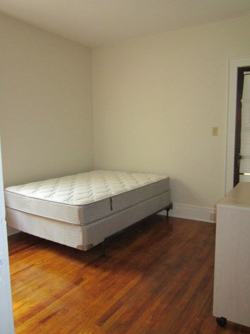 Syracuse Apartment: 620 Euclid Avenue