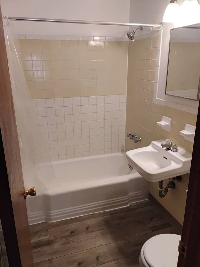 Syracuse Apartment: 138 Polk Street