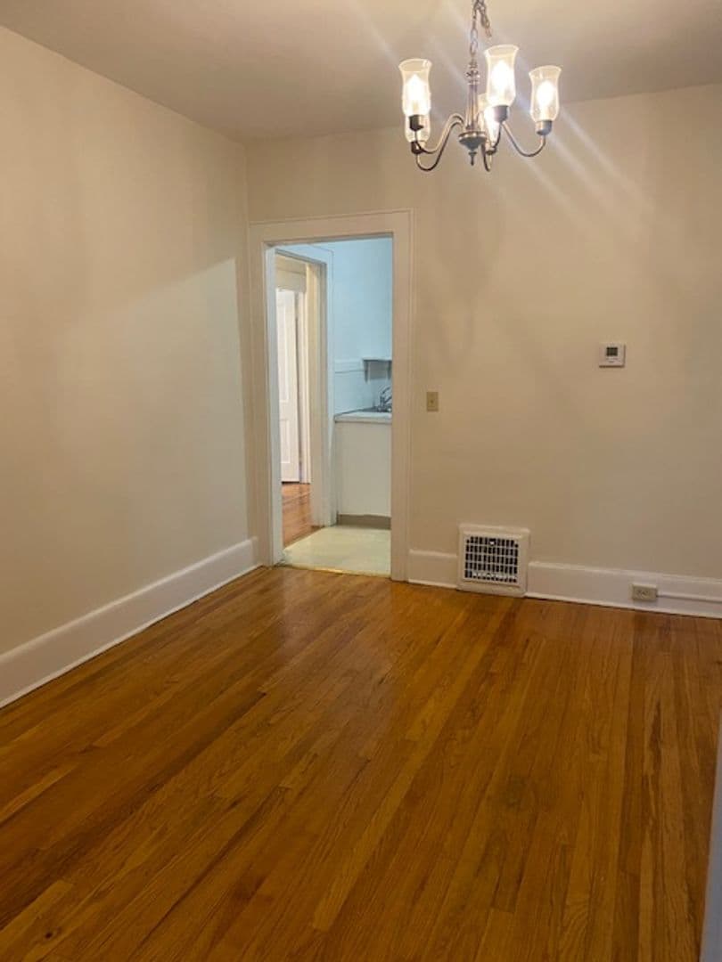 Syracuse Apartment: 1009-11 Euclid Avenue
