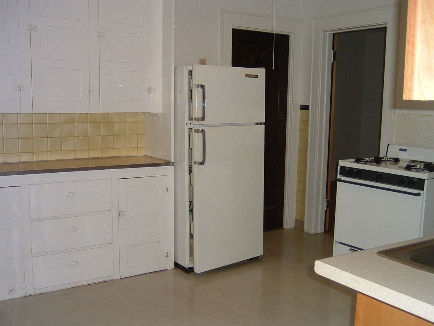 Syracuse Apartment: 341-43 Roosevelt Avenue