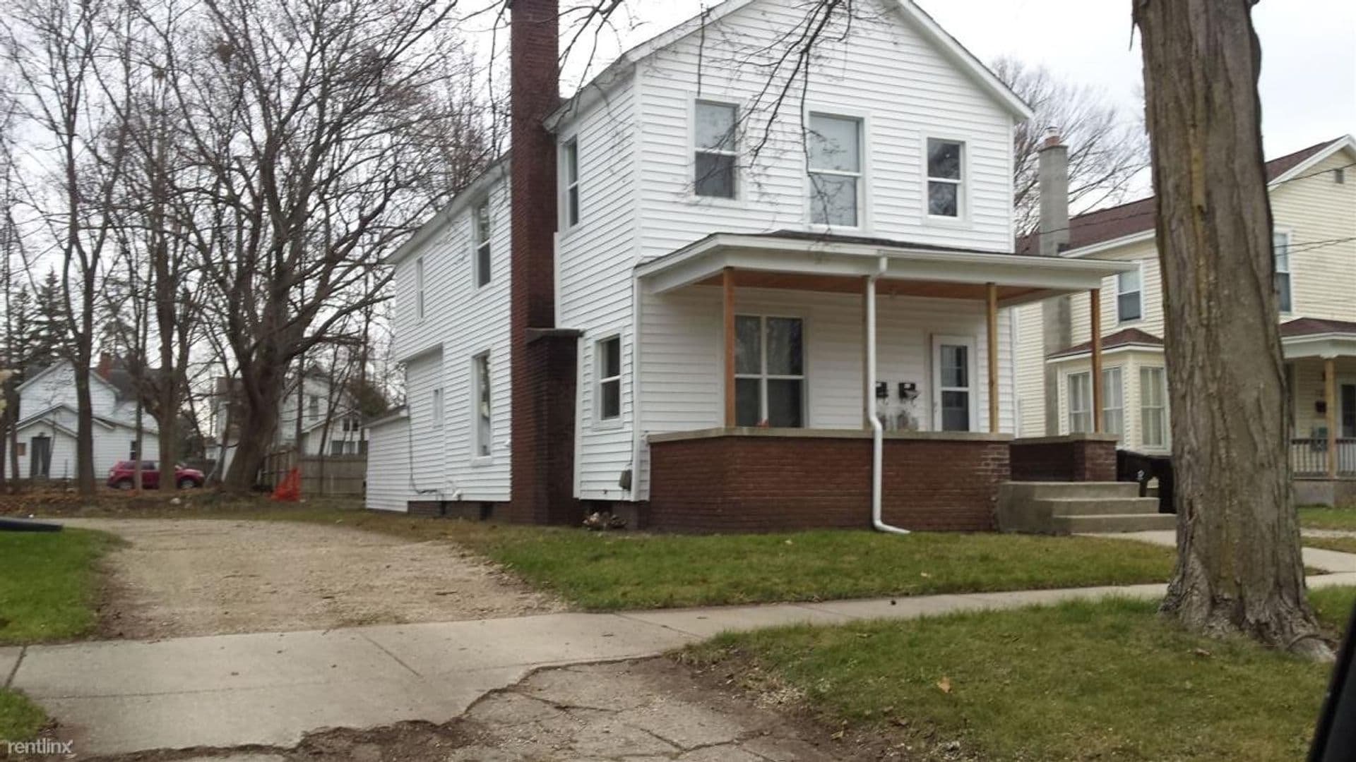 Big Rapids Apartment: 117 SANBORN AVE