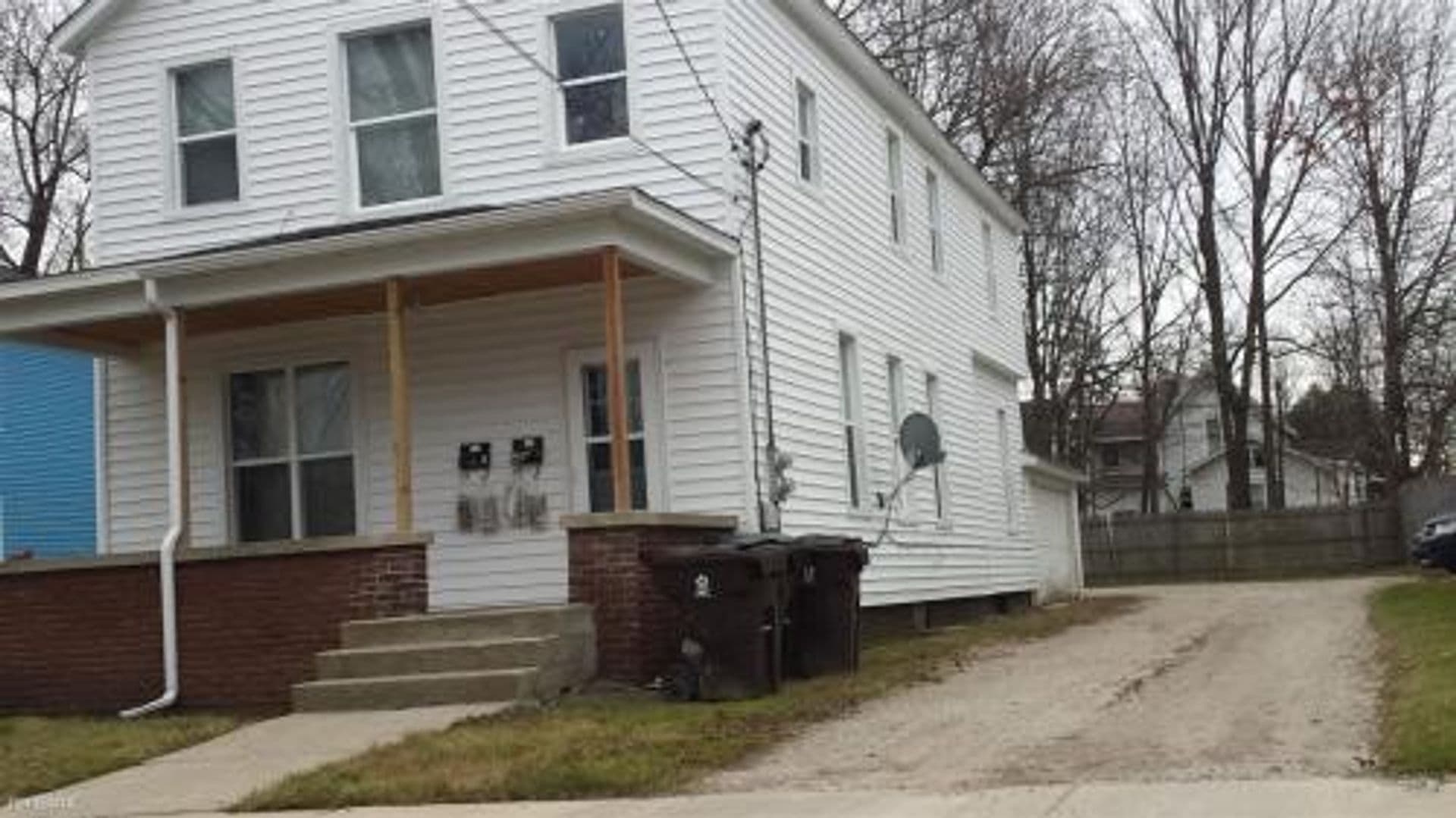 Big Rapids Apartment: 117 SANBORN AVE