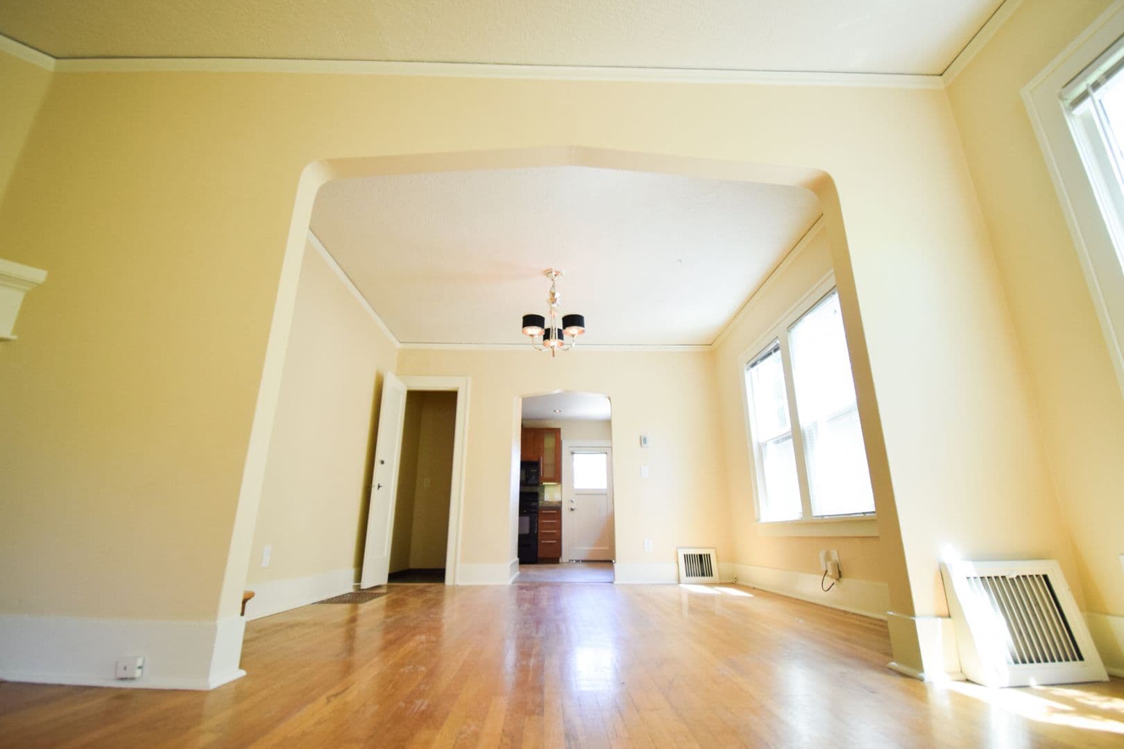Portland Apartment: 2613-2615 NE Clackamas St.