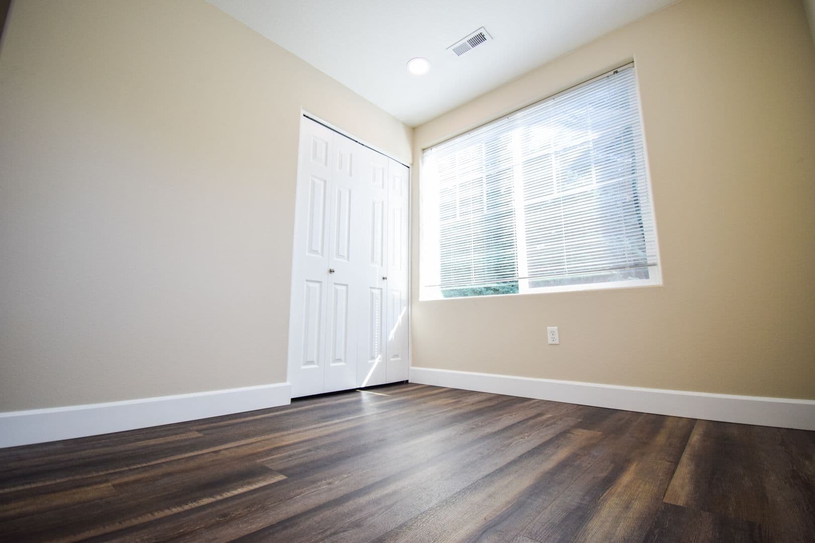 Tigard House: 10735 SW Canterbury Lane #104